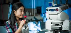 ajung moon & robot | Stemettes Zine
